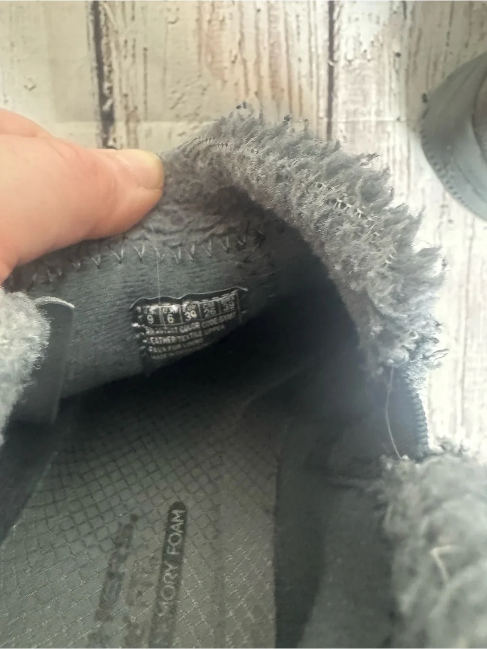 Sketchers Women's Gray Faux-Fur Lined Ankle Comfort Boots